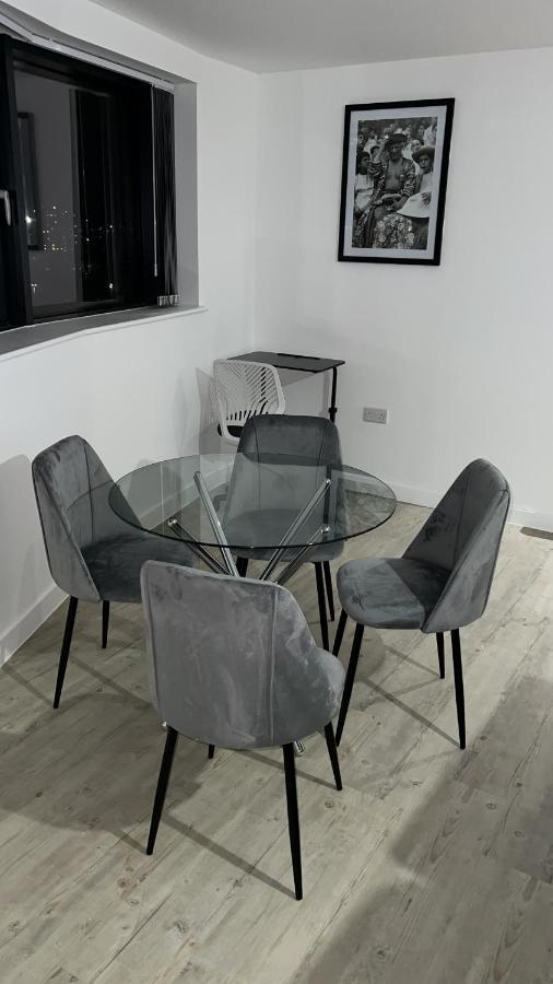 Luxurious City View Apartment In Salford Μάντσεστερ Εξωτερικό φωτογραφία